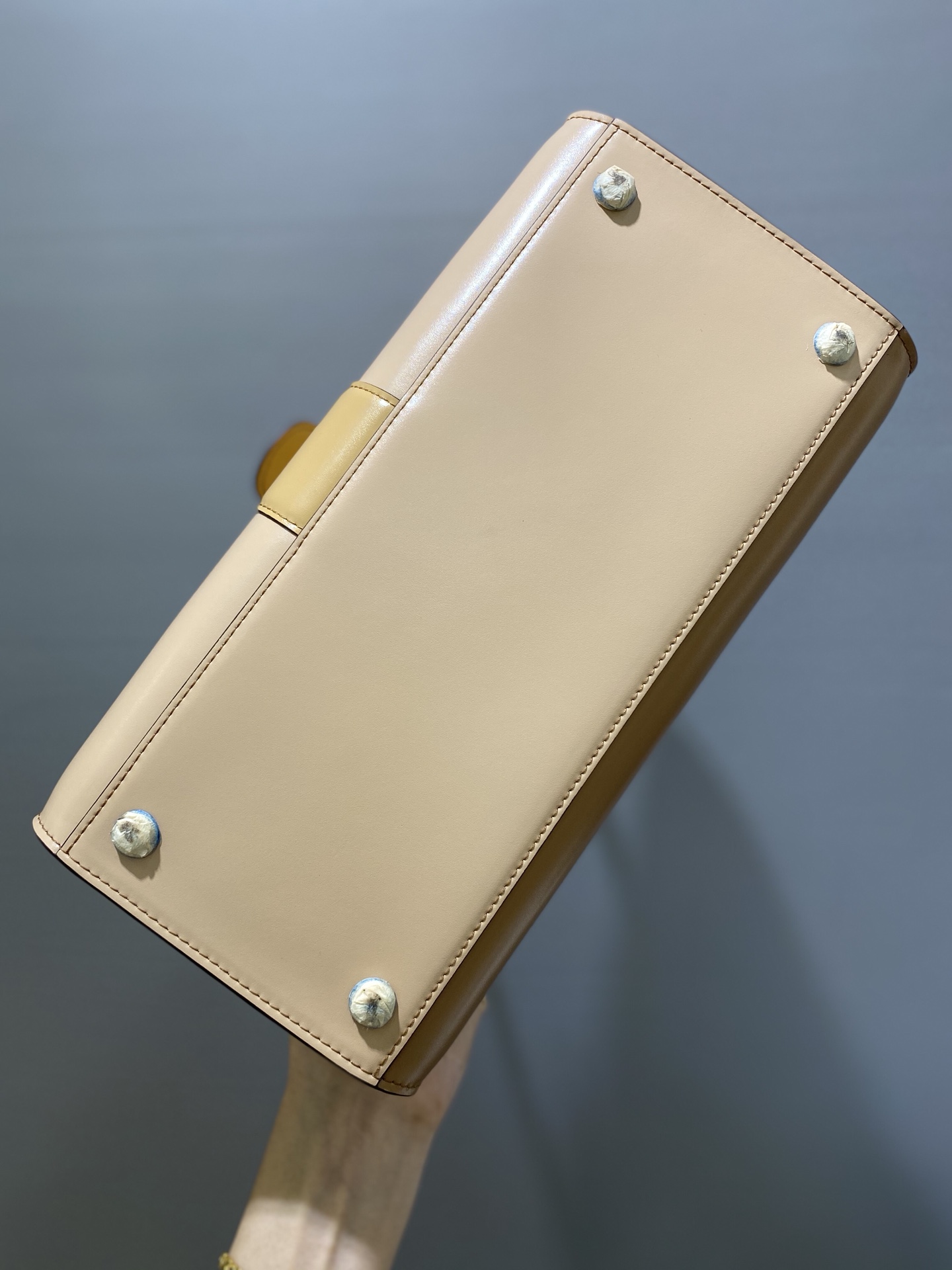 델보 브리앙 박스백 미듐